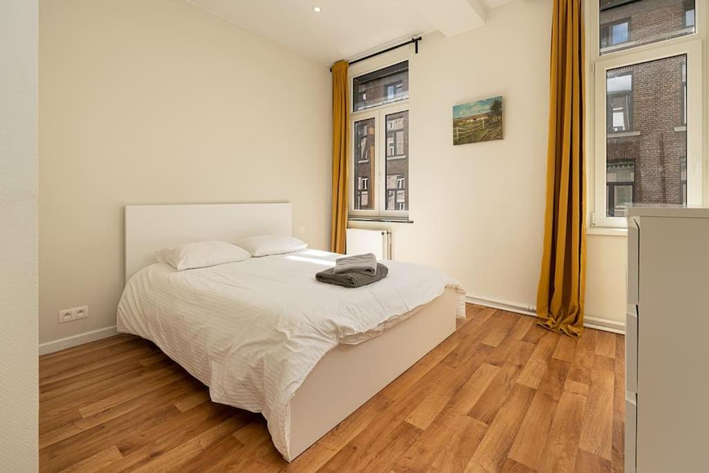 Le Calme En Plein Centre Ville: Maison 4Ch 4Sdb Liège Kültér fotó